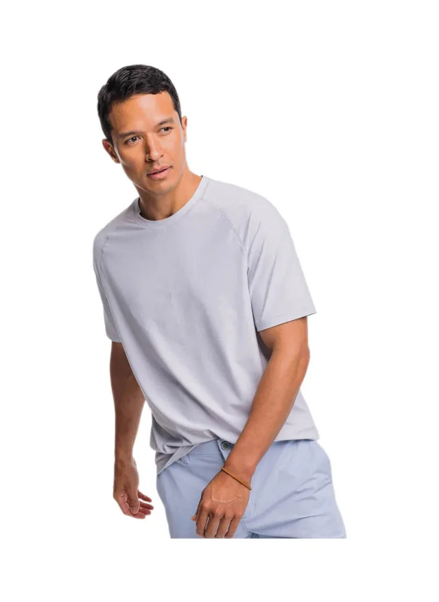 Southern Tide Men's Brrr-illiant Performance T-Shirt · Platinum Grey · Supplier photo