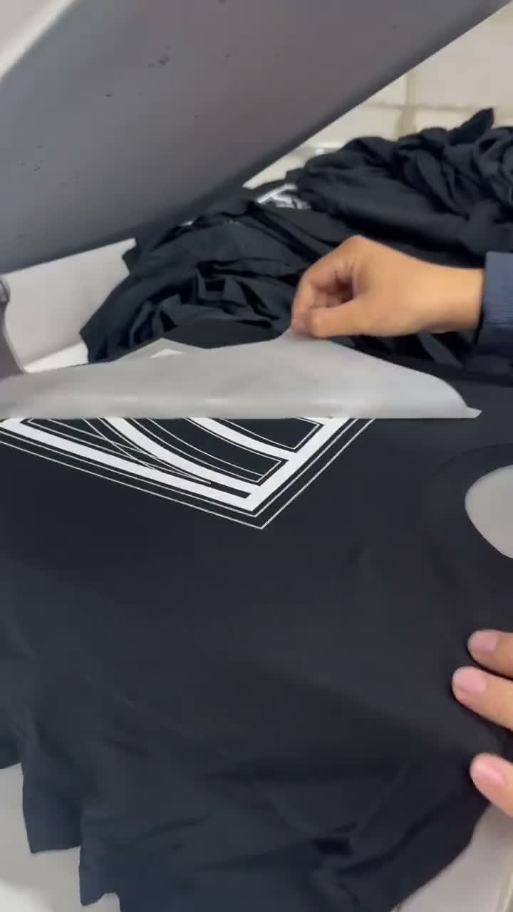 Printed garment transfer in the Simat shop